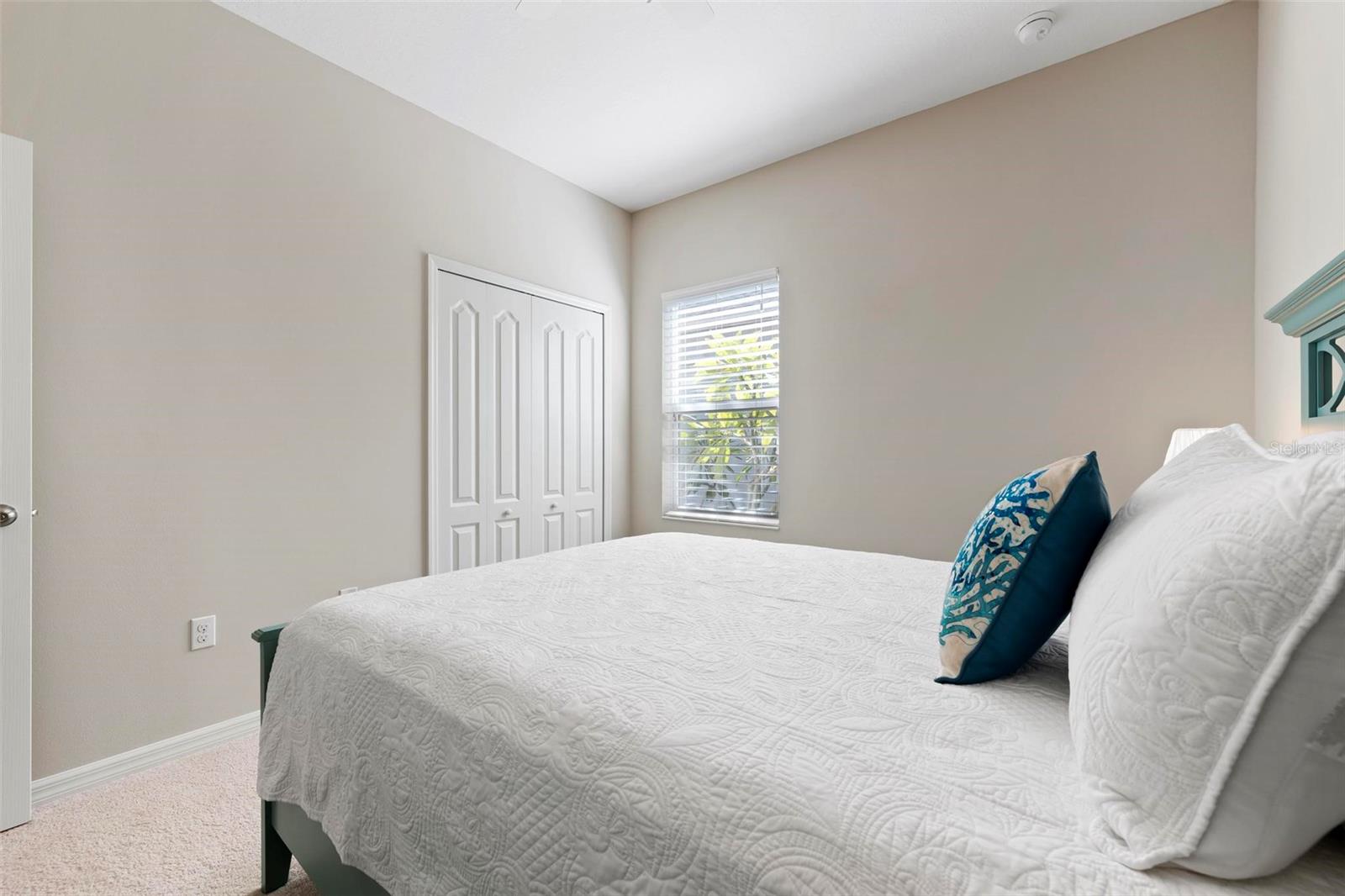 Image 26 of 53 For 6512 Palm Leaf Court