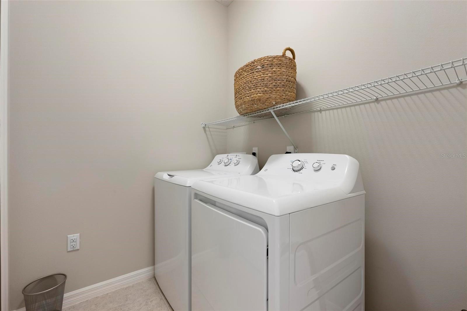 Image 28 of 53 For 6512 Palm Leaf Court