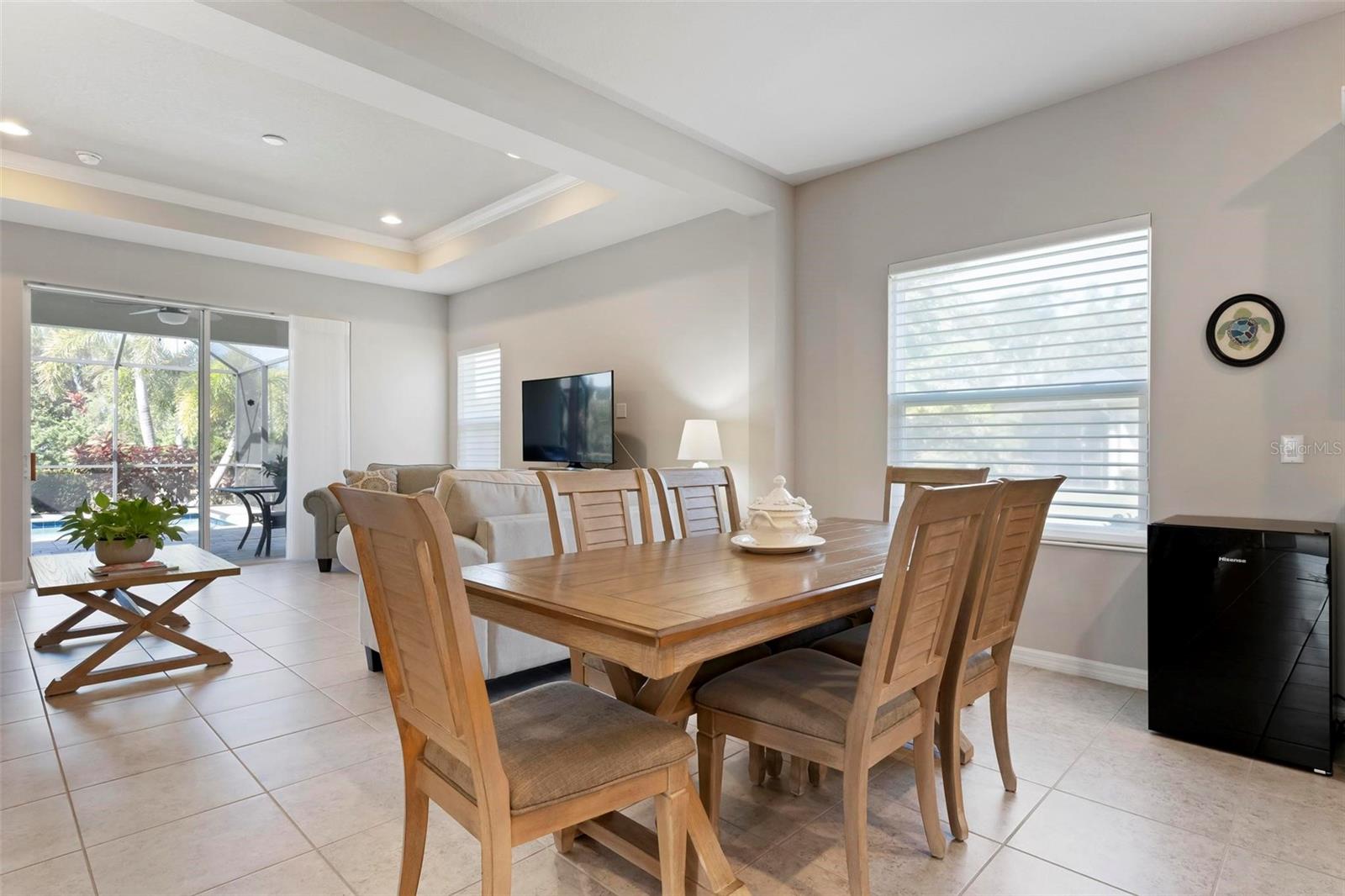 Image 4 of 53 For 6512 Palm Leaf Court