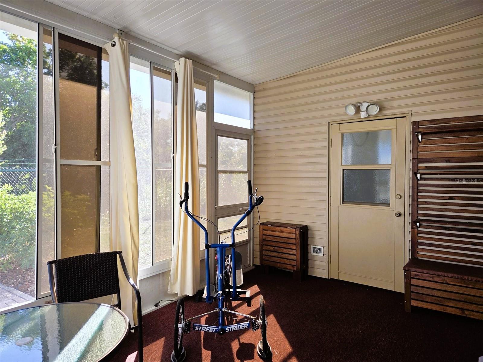 Image 28 of 52 For 3216 Oakwood Boulevard S