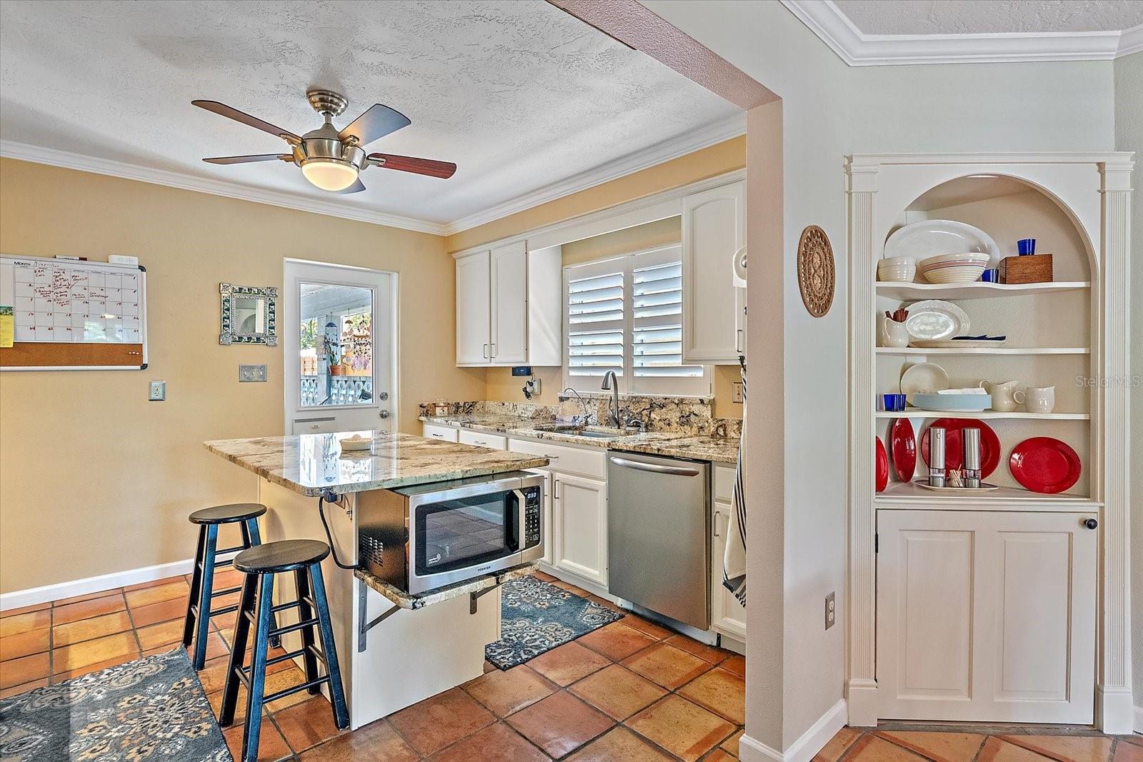 Image 11 of 46 For 2210 8th Avenue W