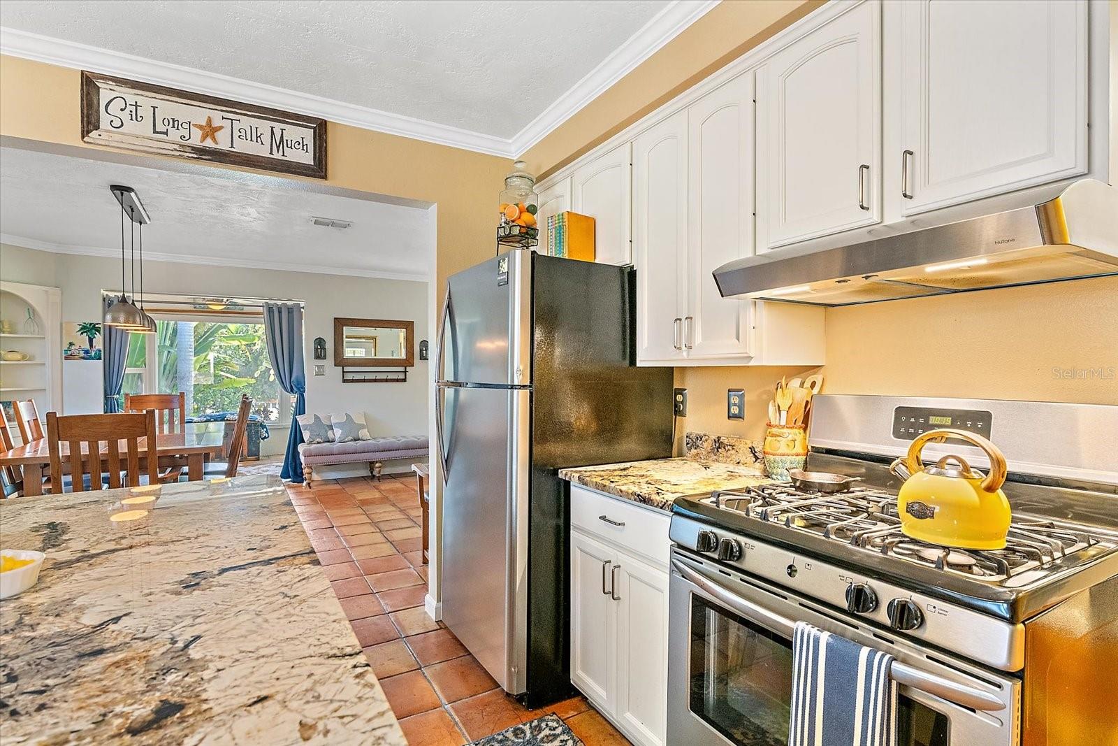 Image 13 of 46 For 2210 8th Avenue W