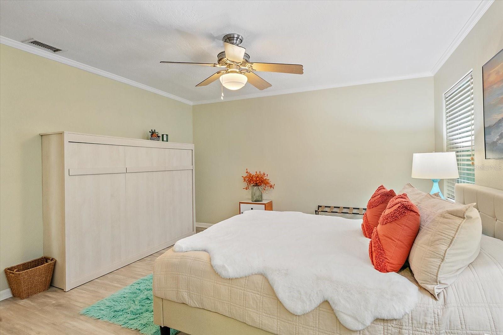 Image 18 of 46 For 2210 8th Avenue W