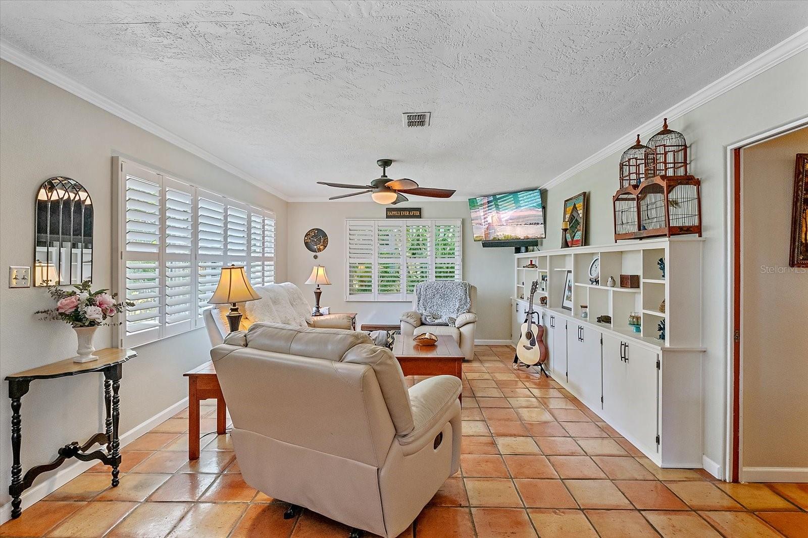 Image 3 of 46 For 2210 8th Avenue W