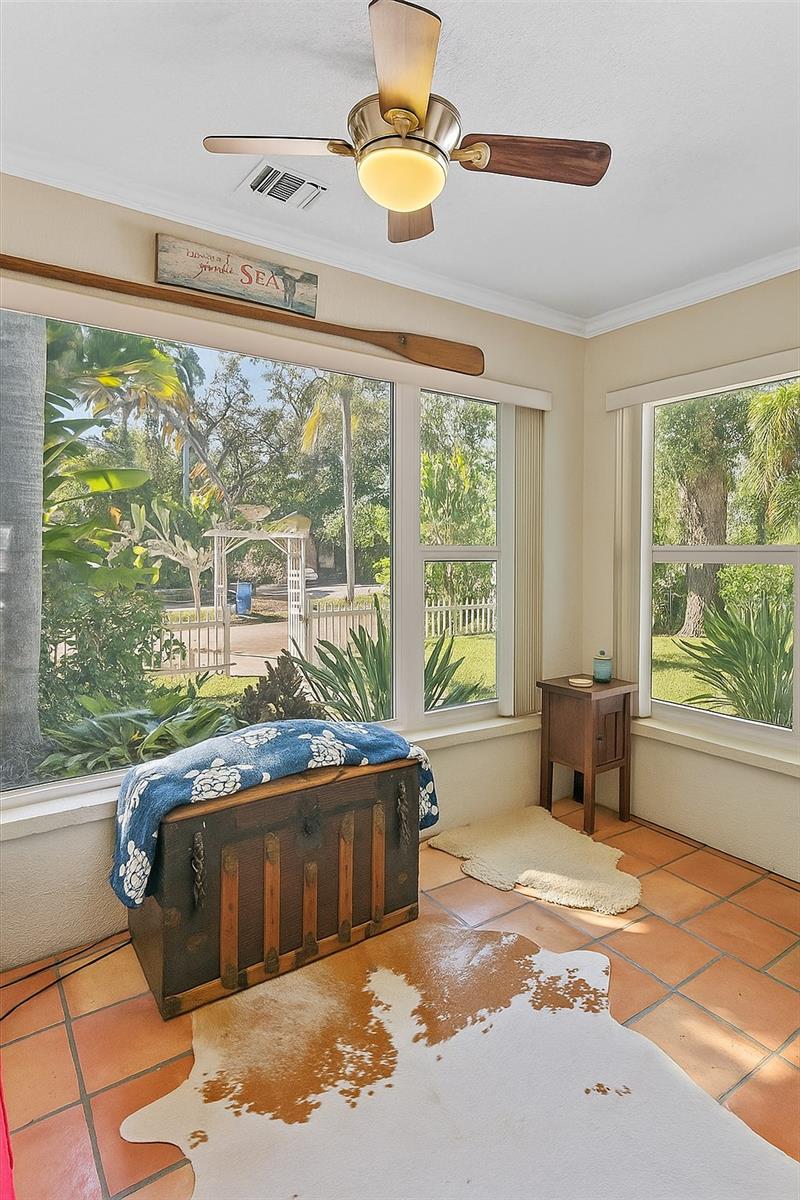 Image 33 of 46 For 2210 8th Avenue W