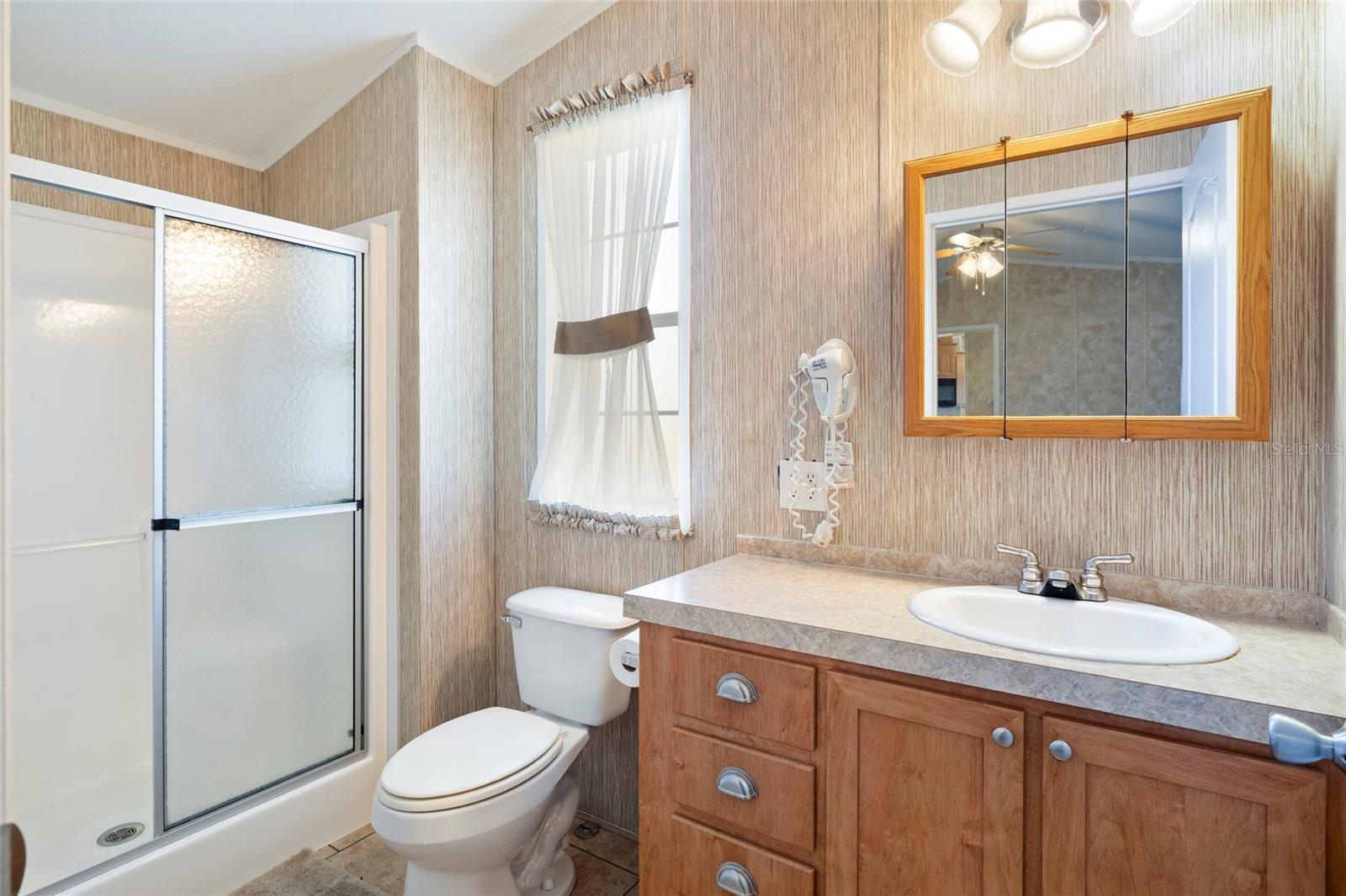 Image 11 of 28 For 3204 Bayside Parkway