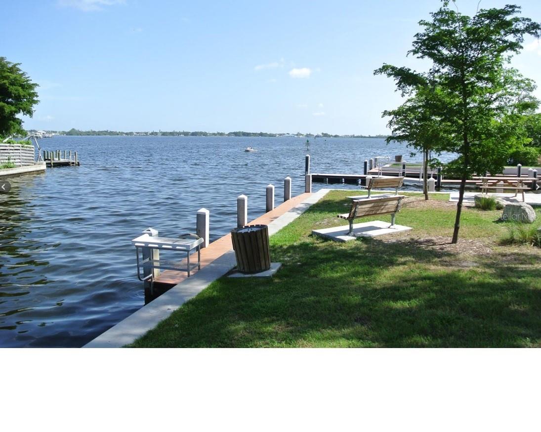 Image 12 of 59 For 716 Fontana Lane