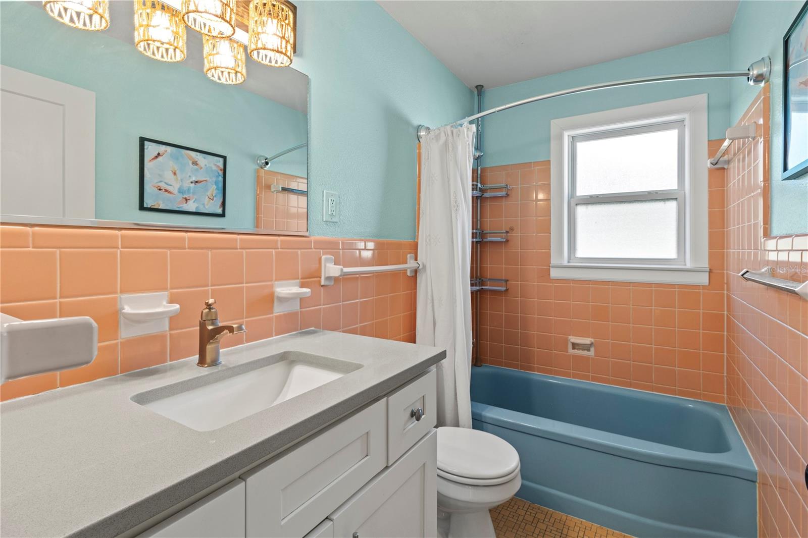 Image 14 of 59 For 716 Fontana Lane