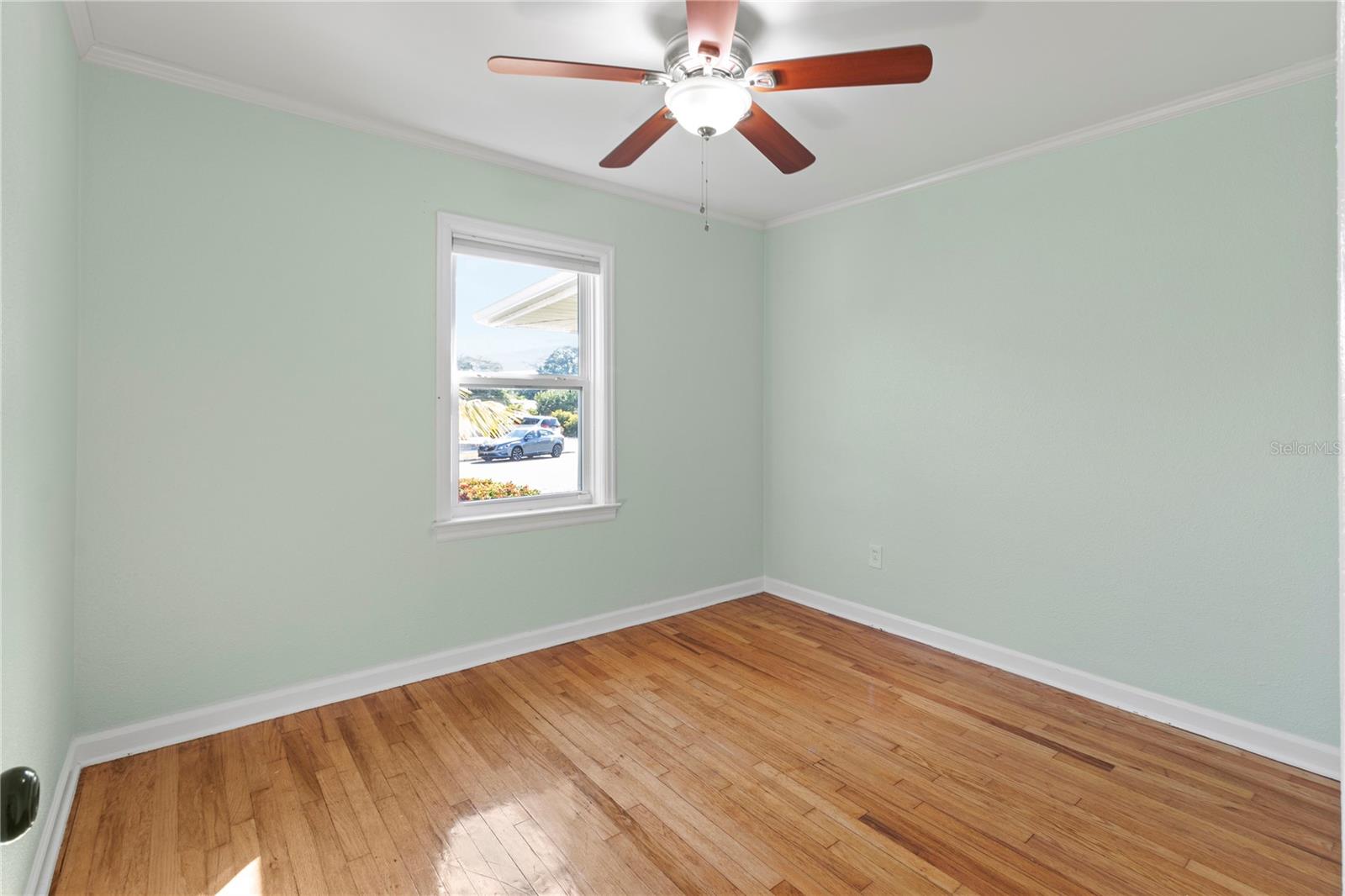 Image 27 of 59 For 716 Fontana Lane