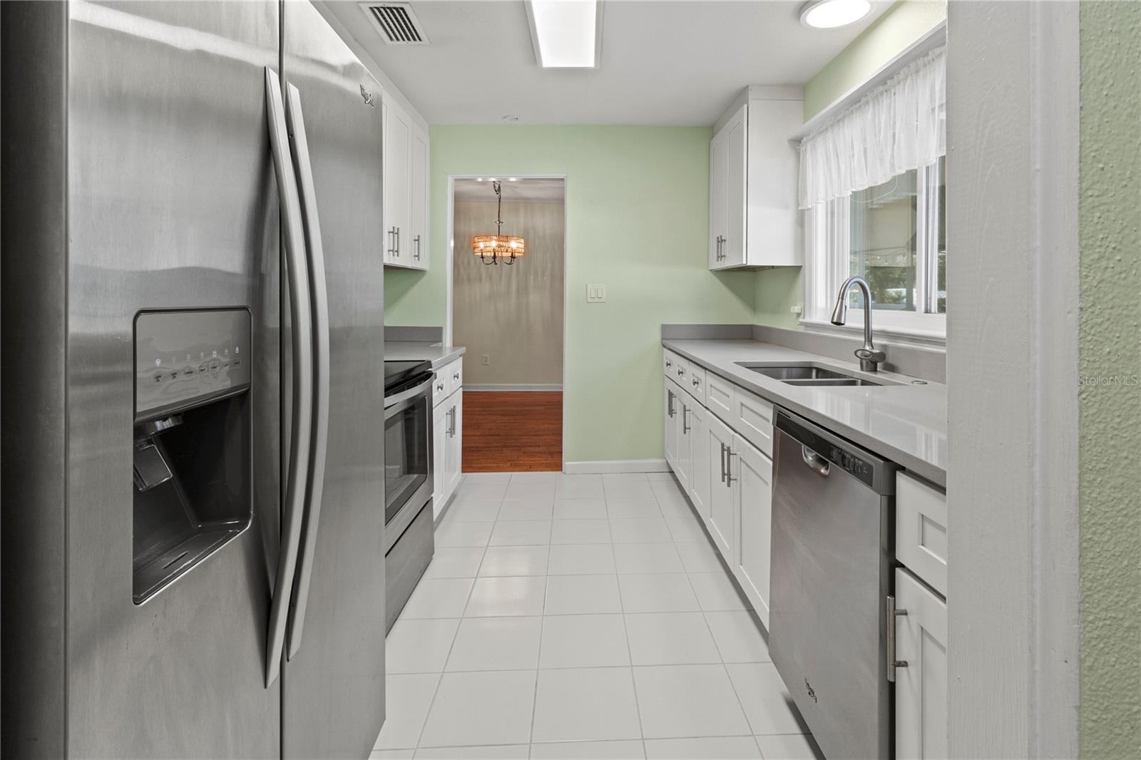 Image 35 of 59 For 716 Fontana Lane