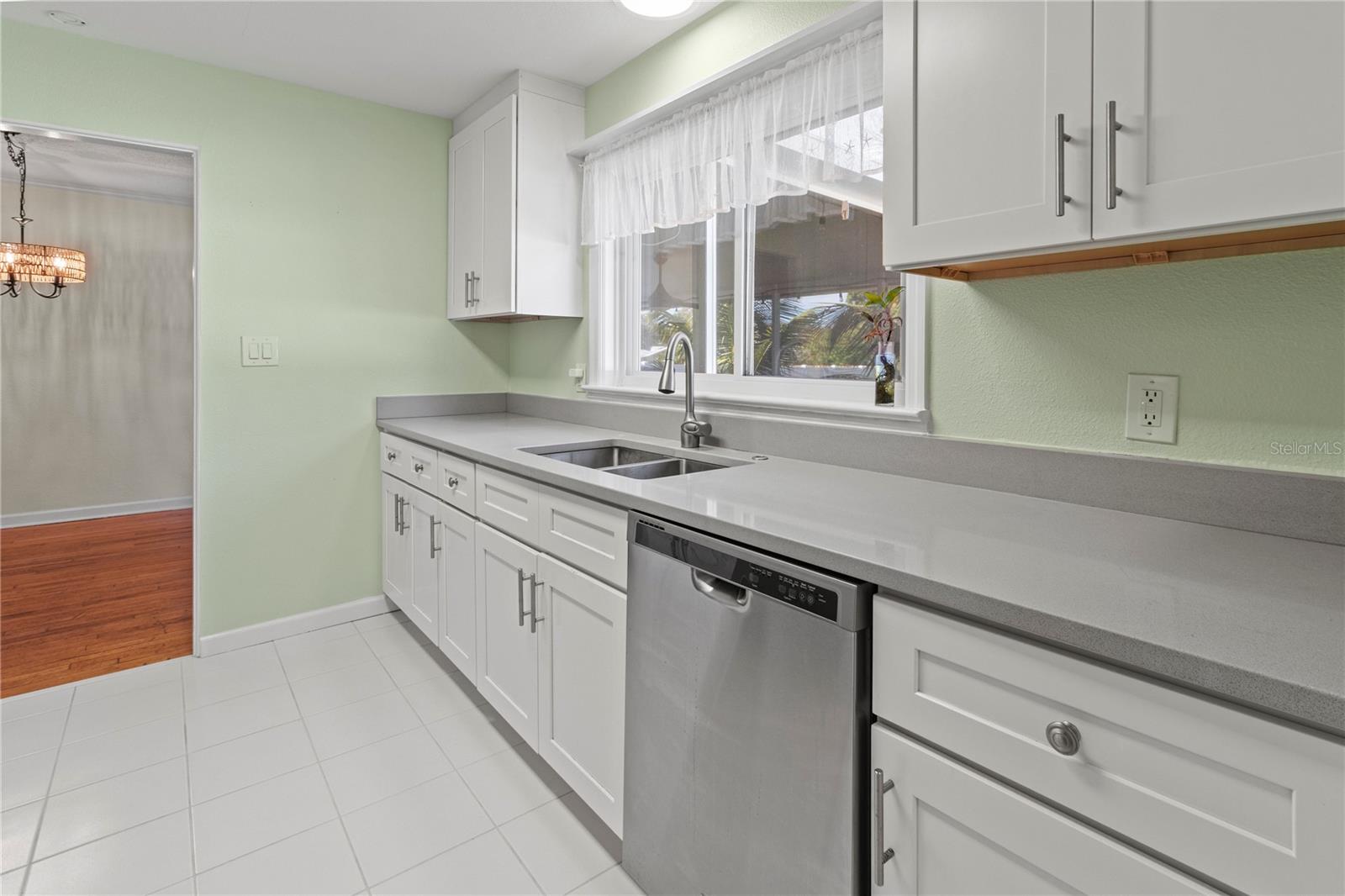 Image 36 of 59 For 716 Fontana Lane