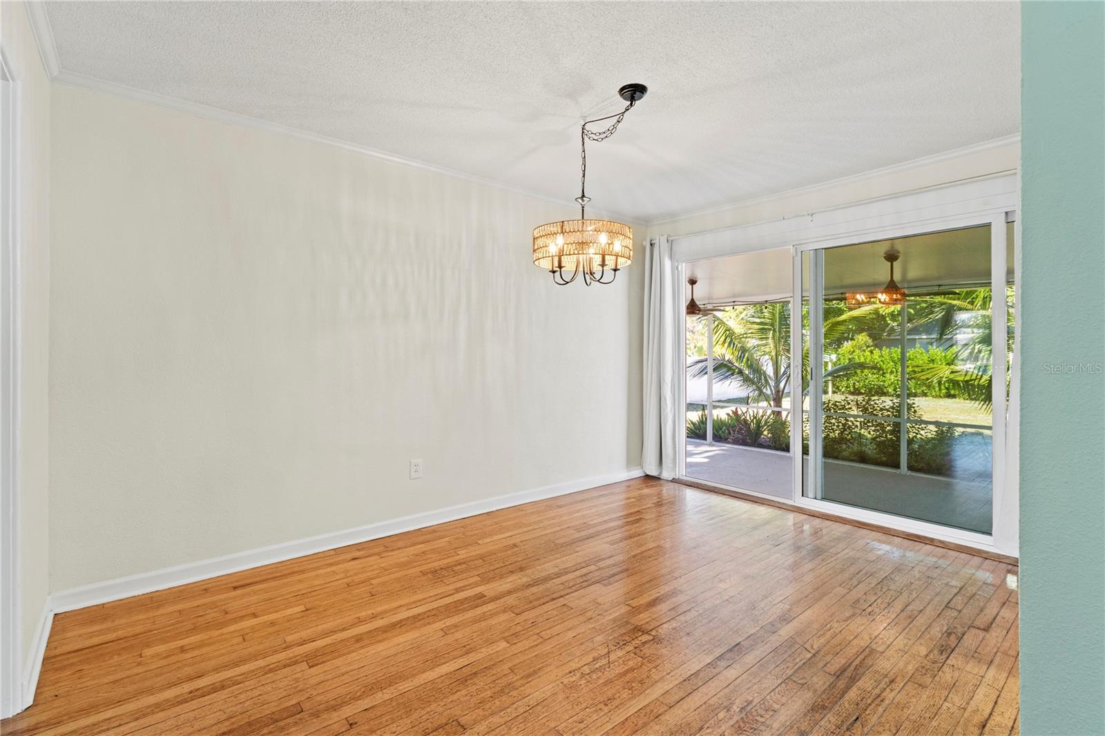 Image 39 of 59 For 716 Fontana Lane