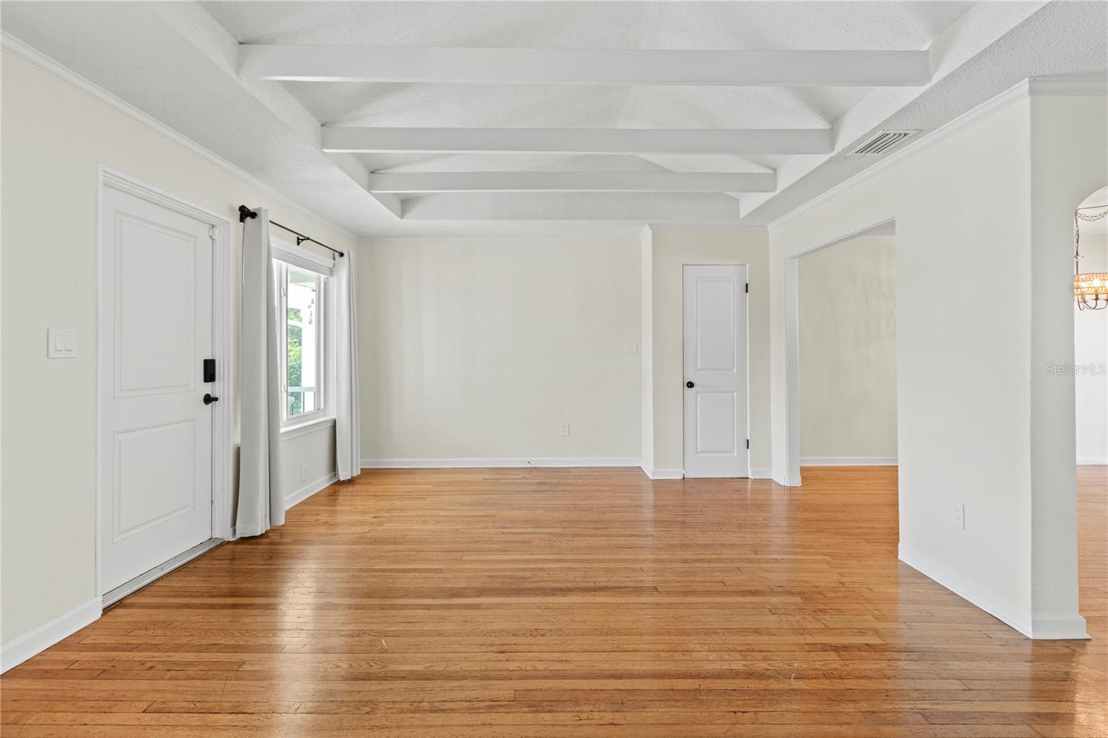 Image 42 of 59 For 716 Fontana Lane