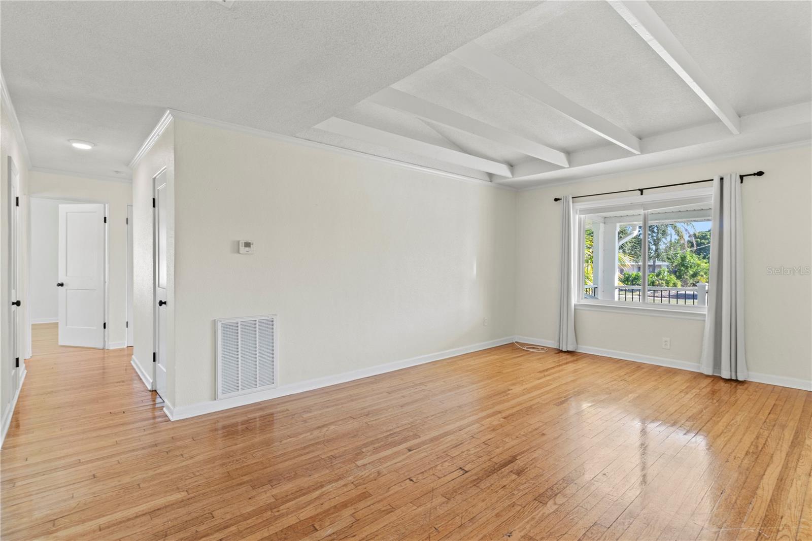 Image 44 of 59 For 716 Fontana Lane