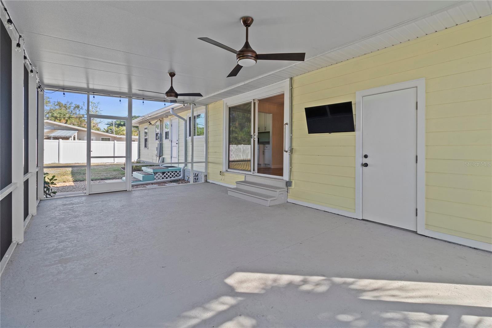 Image 8 of 59 For 716 Fontana Lane