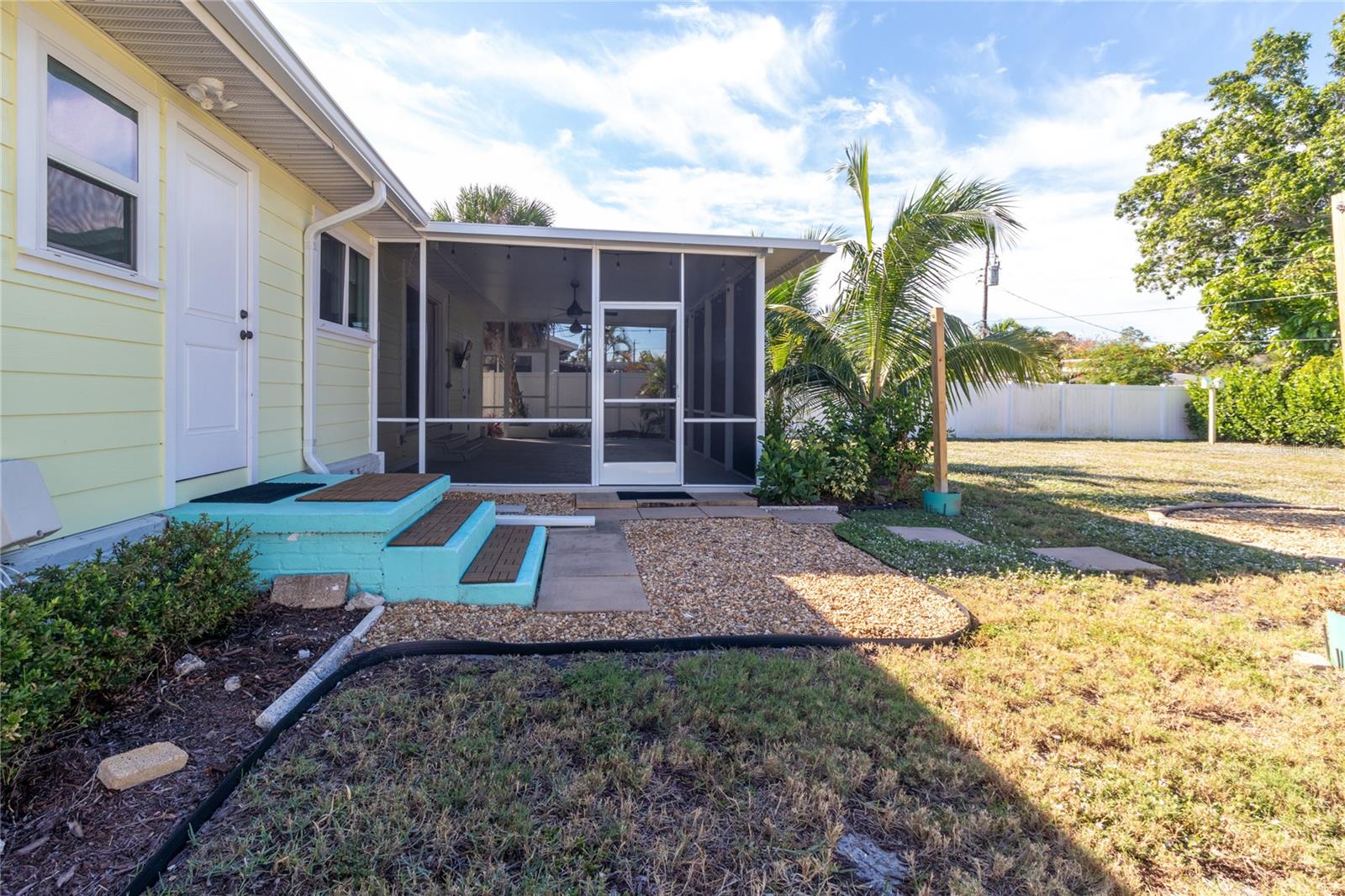 Image 9 of 59 For 716 Fontana Lane