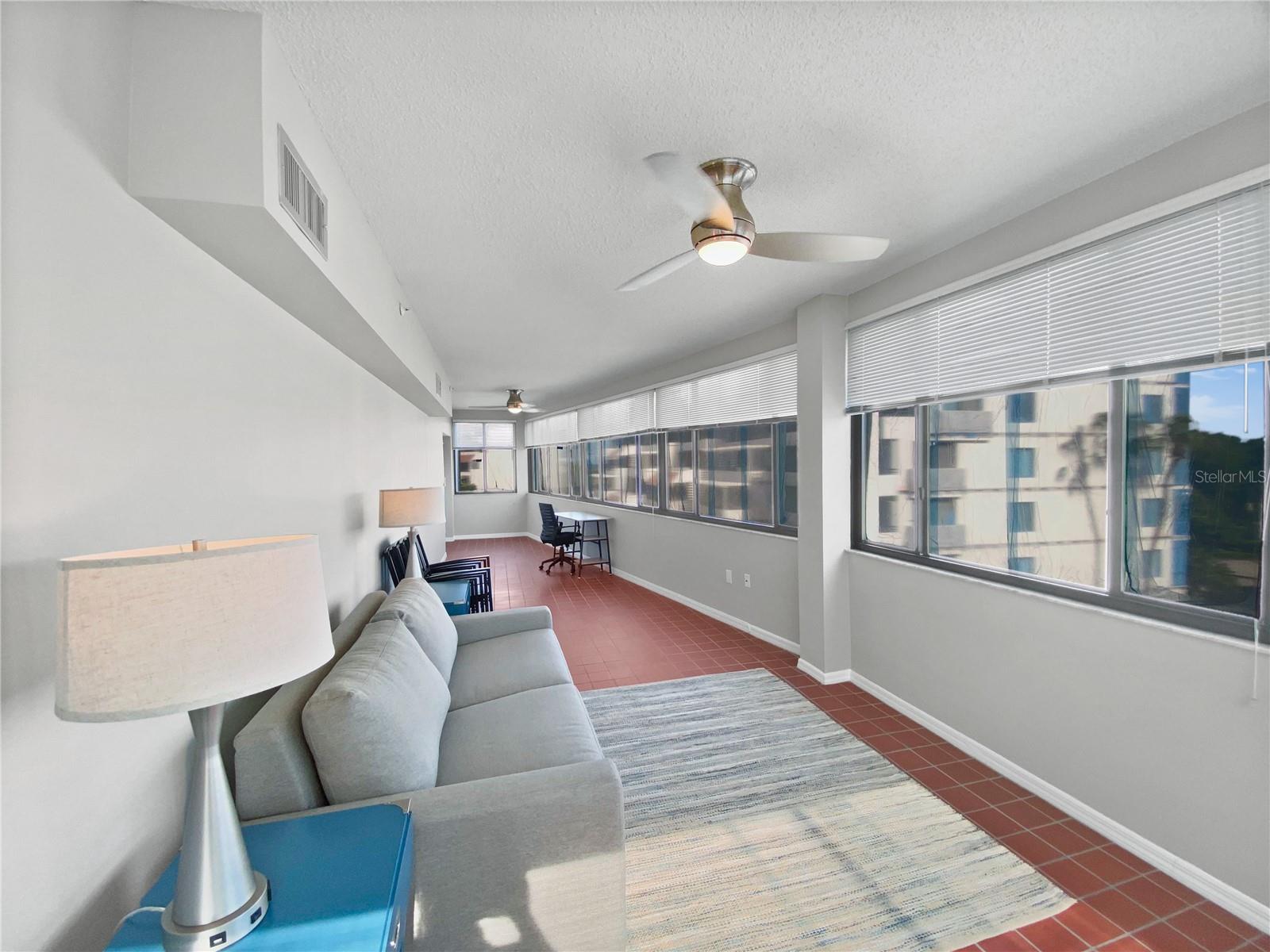 Image 12 of 31 For 1445 Gulf Of Mexico Drive 305