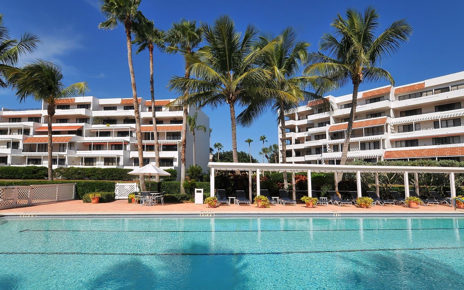 Image 25 of 31 For 1445 Gulf Of Mexico Drive 305