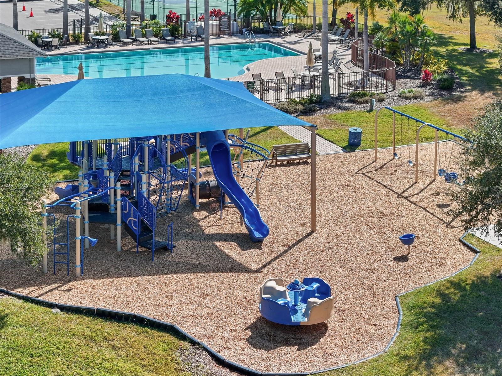 Image 25 of 30 For 11526 84th Street Circle E 103