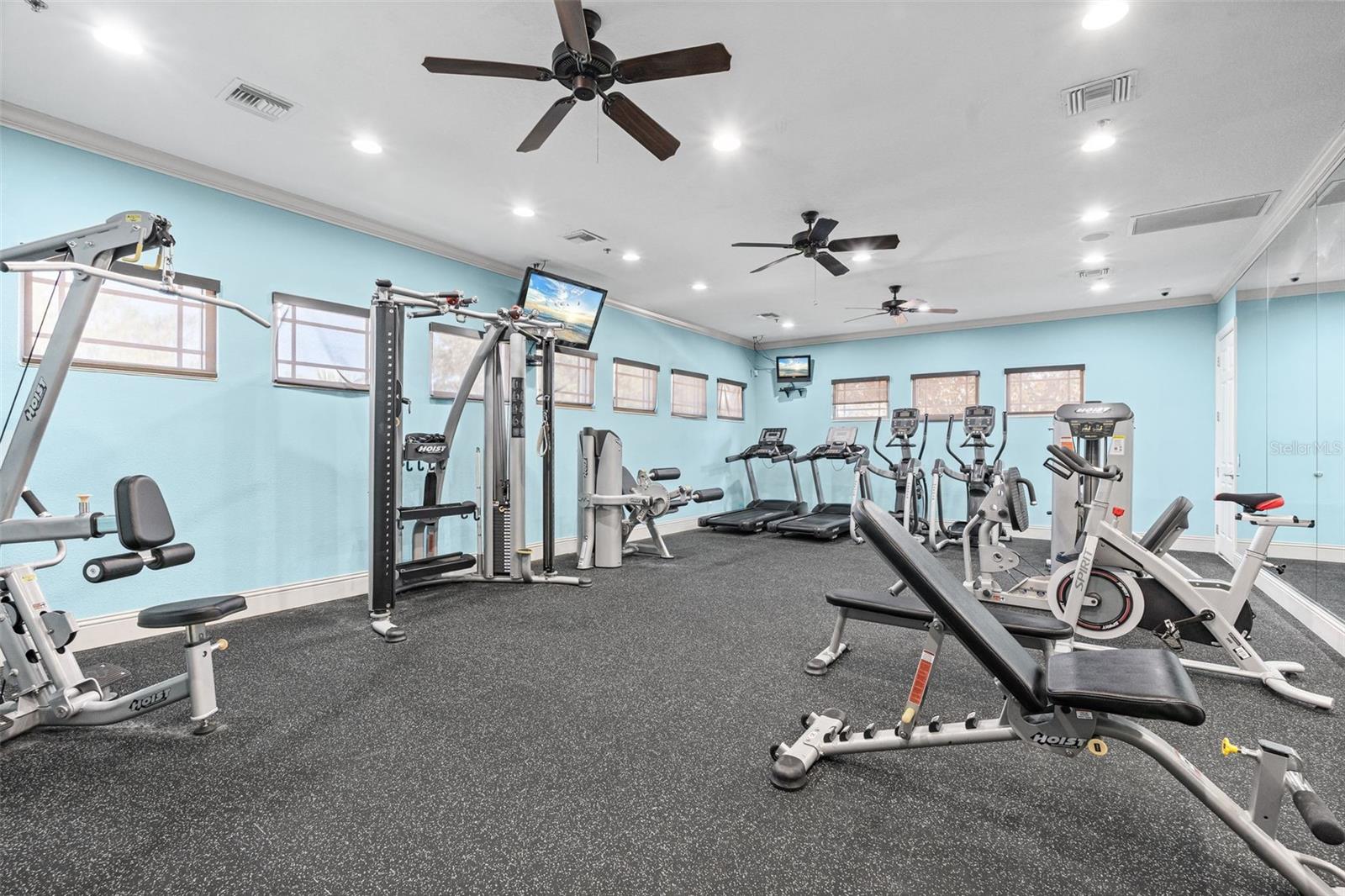 Image 26 of 30 For 11526 84th Street Circle E 103