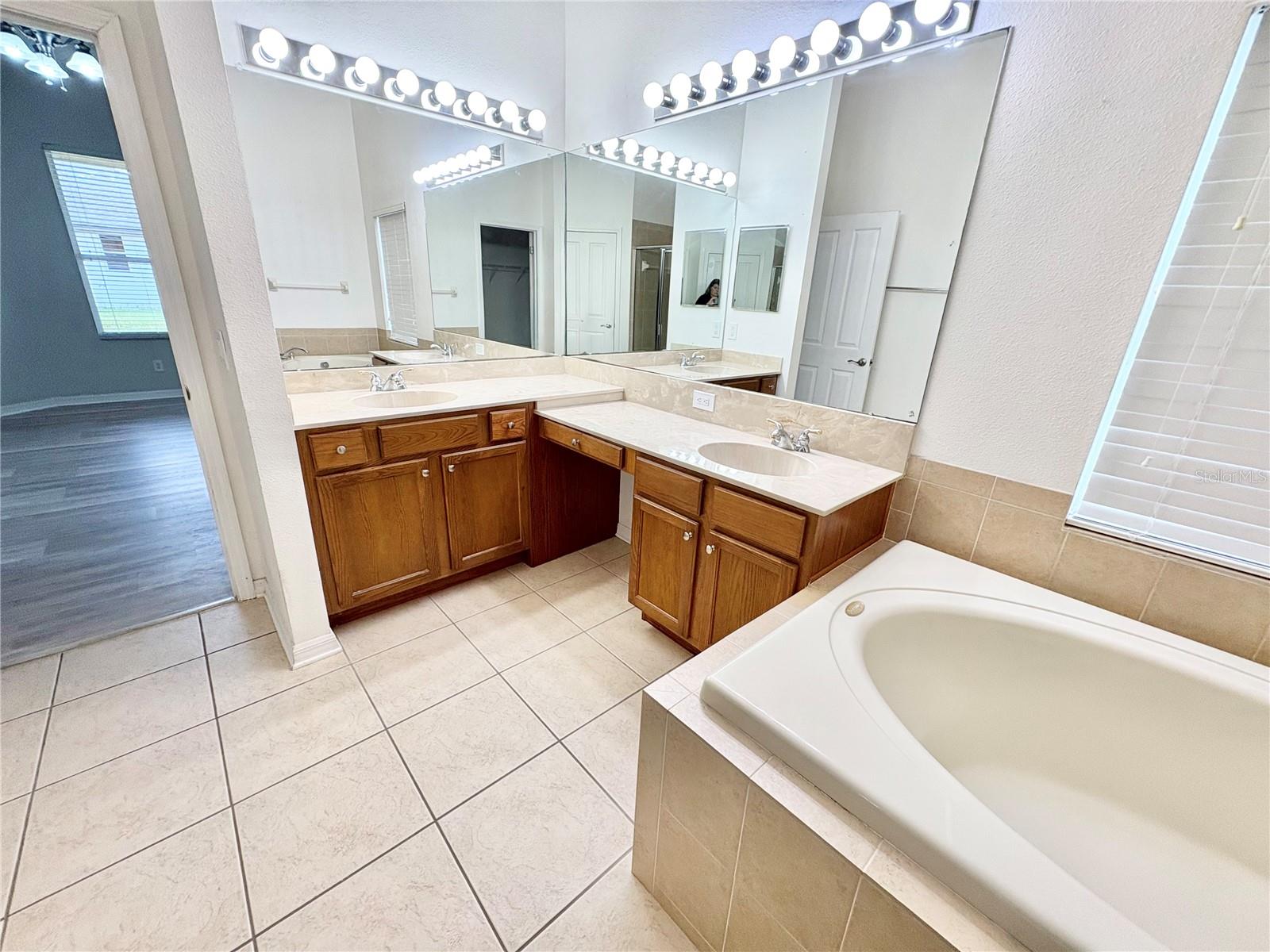 Image 19 of 39 For 9107 63rd Court E