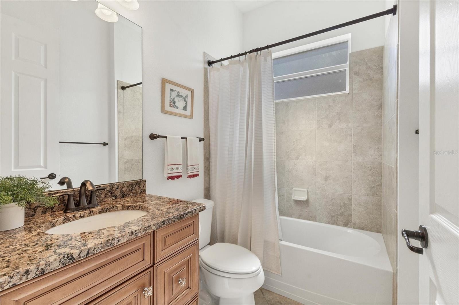 Image 20 of 37 For 8284 Barton Farms Boulevard