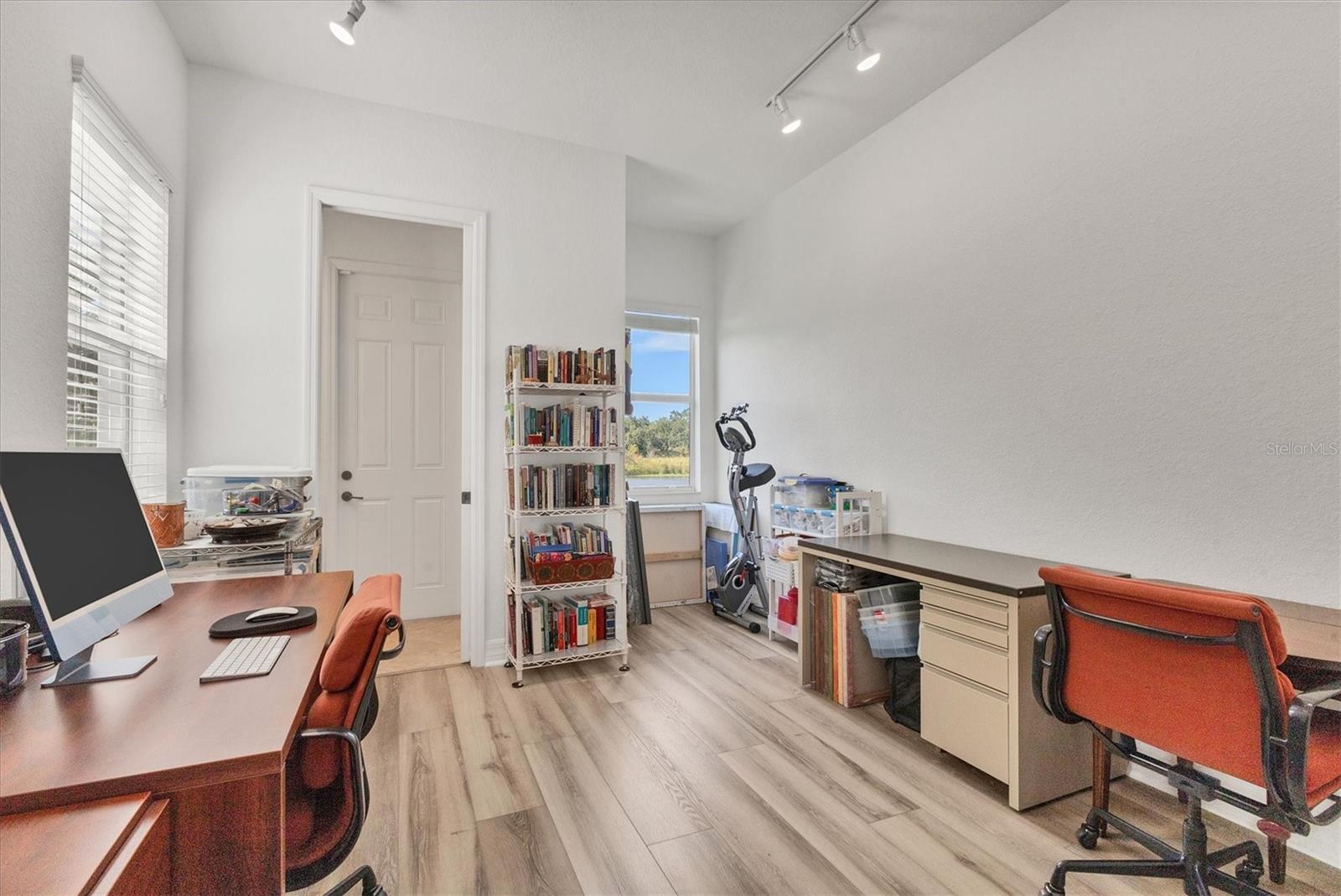 Image 22 of 37 For 8284 Barton Farms Boulevard