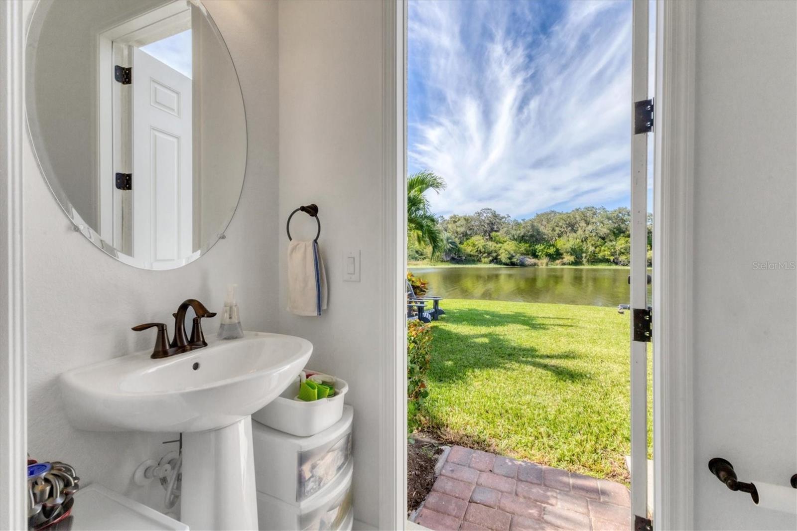 Image 23 of 37 For 8284 Barton Farms Boulevard