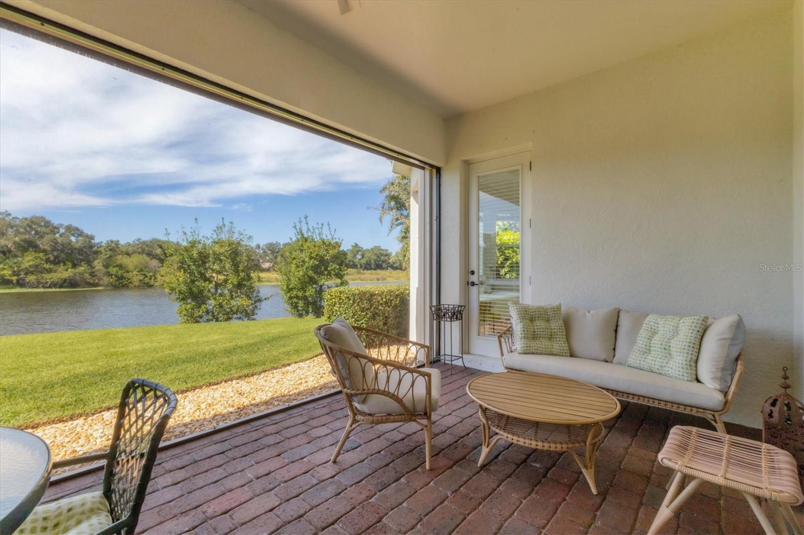 Image 27 of 37 For 8284 Barton Farms Boulevard