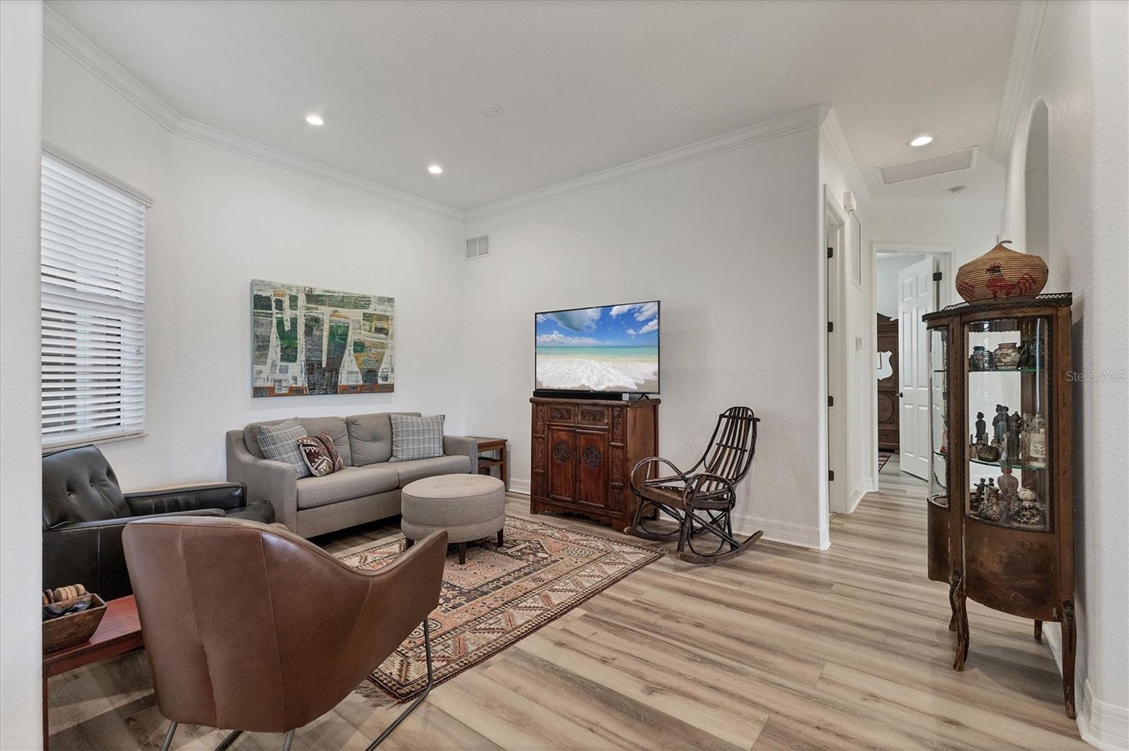 Image 9 of 37 For 8284 Barton Farms Boulevard