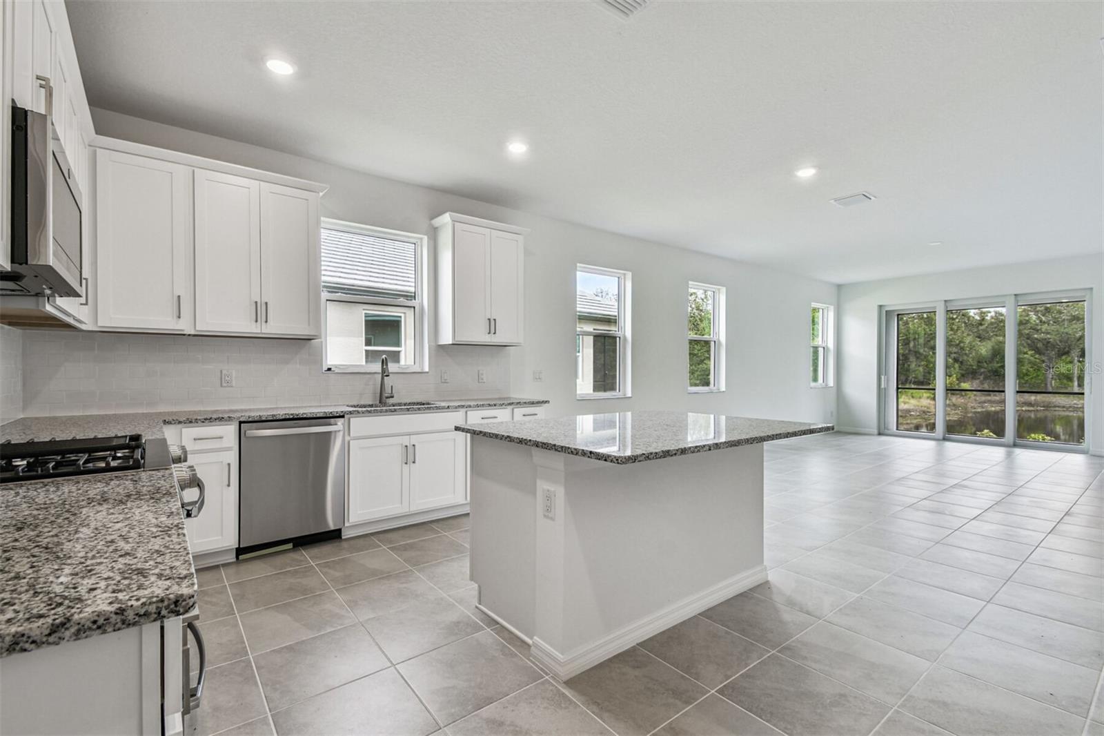 Image 2 of 38 For 18076 Cherished Loop