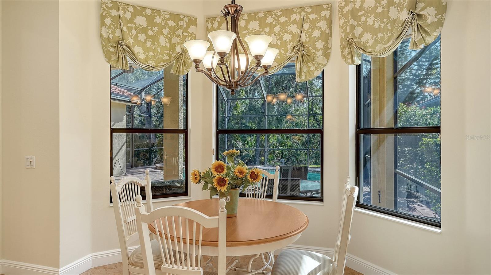 Image 11 of 38 For 7649 Portstewart Drive