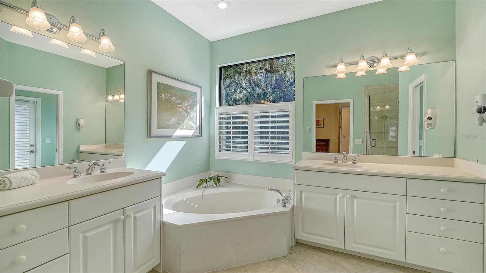 Image 16 of 38 For 7649 Portstewart Drive