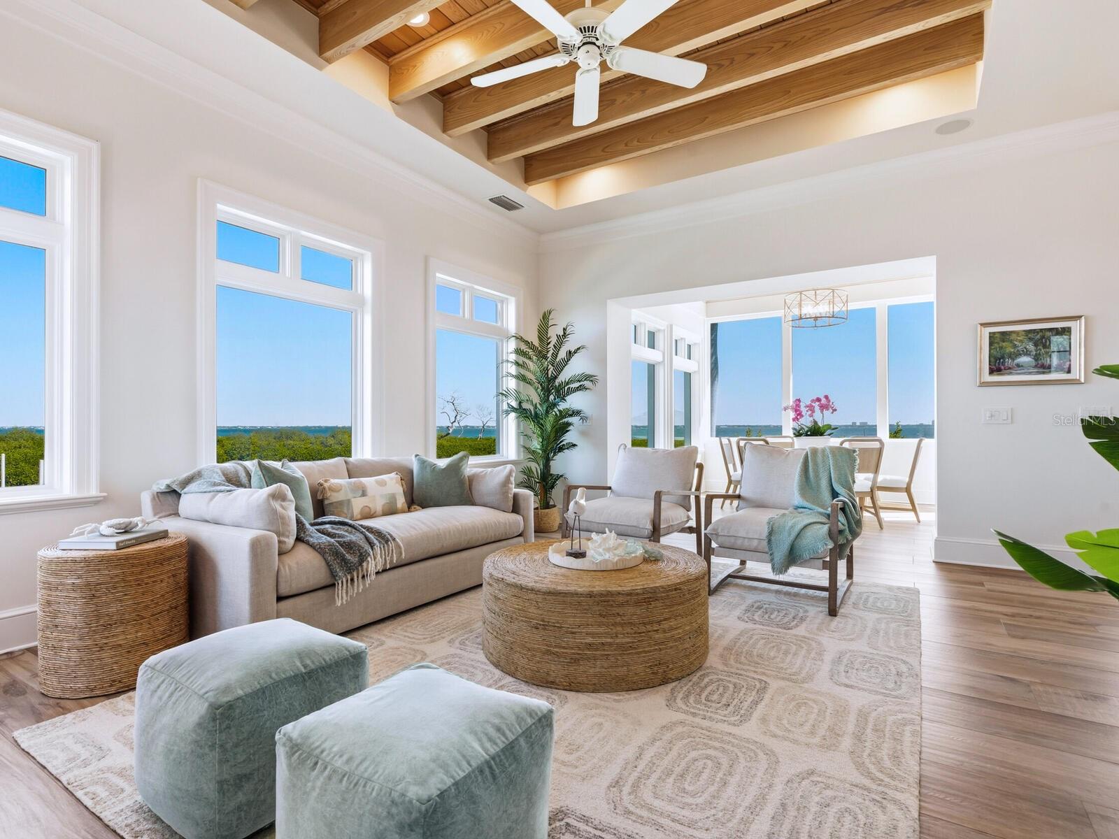 Image 21 of 87 For 560 Harbor Point Road