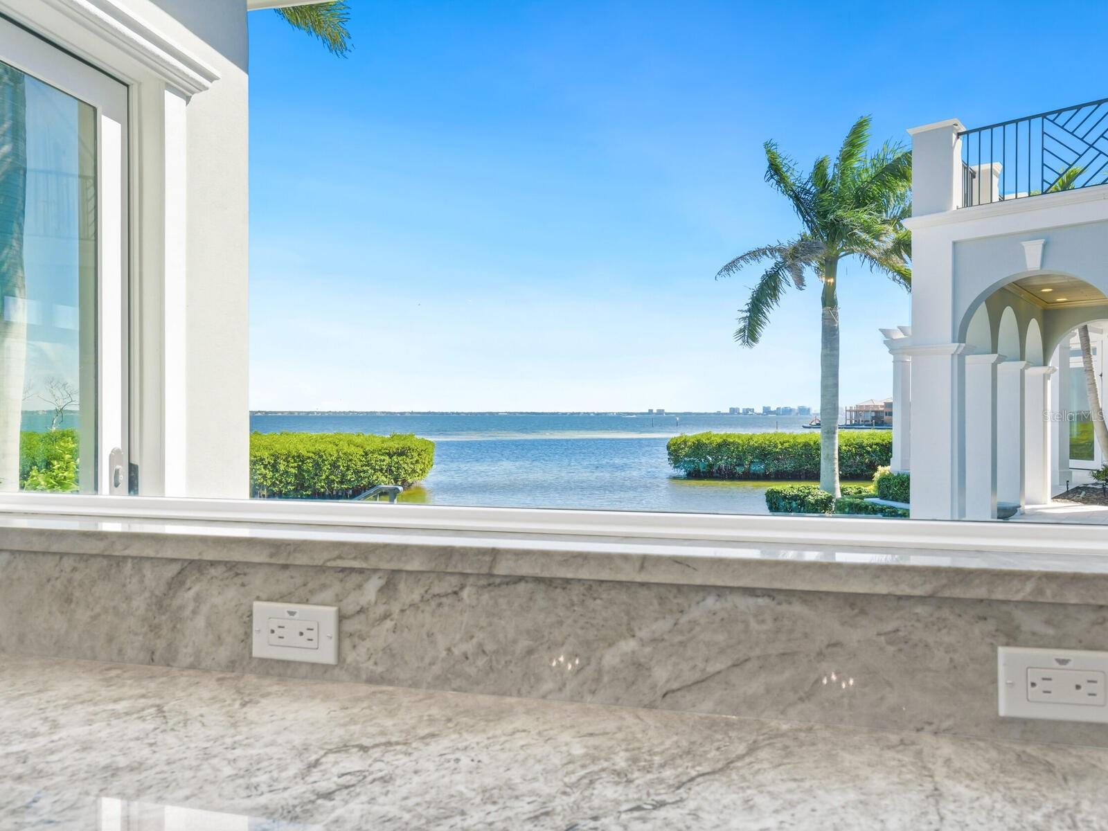 Image 27 of 87 For 560 Harbor Point Road