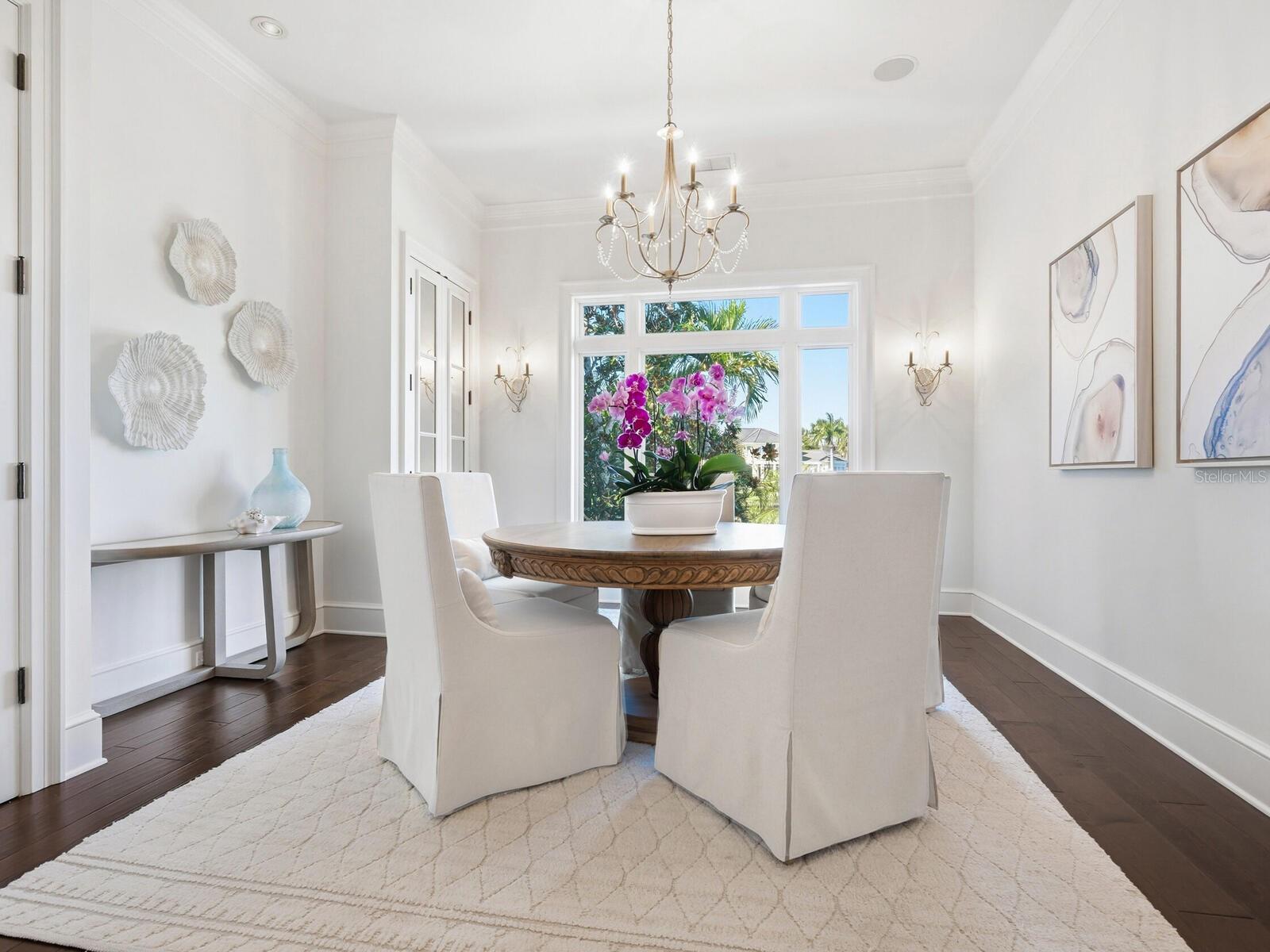 Image 28 of 87 For 560 Harbor Point Road