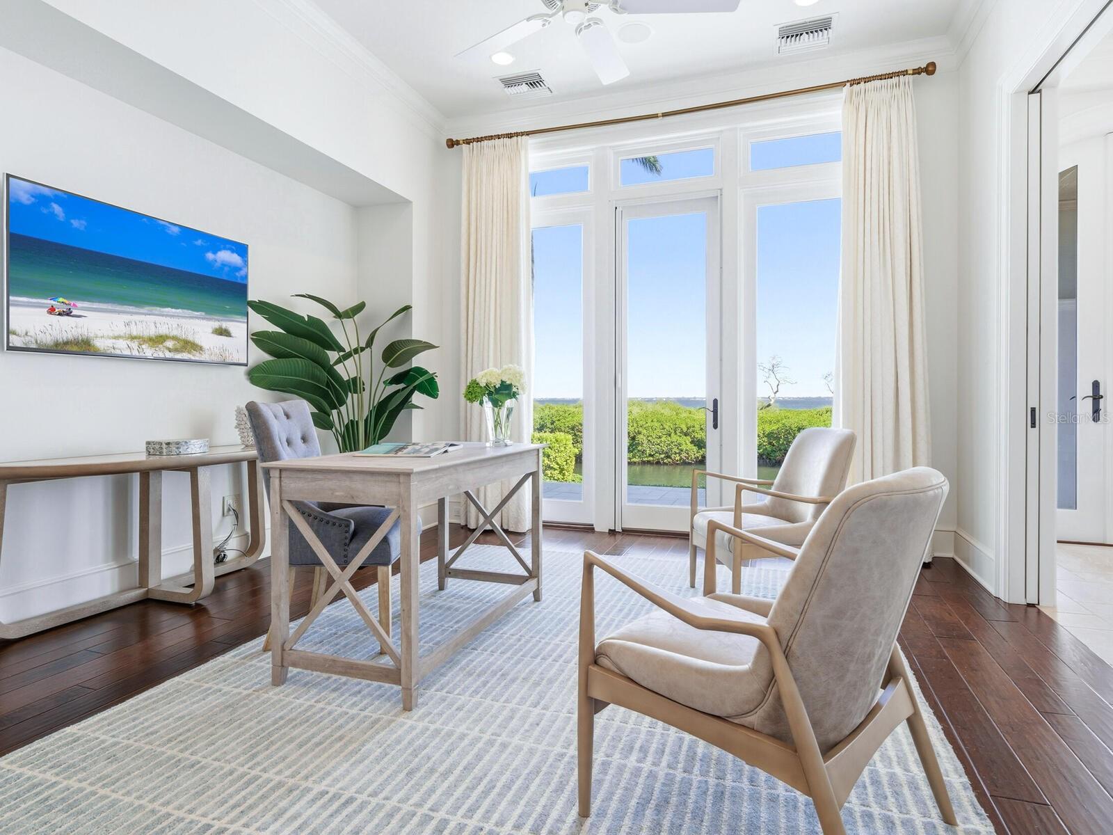 Image 30 of 87 For 560 Harbor Point Road