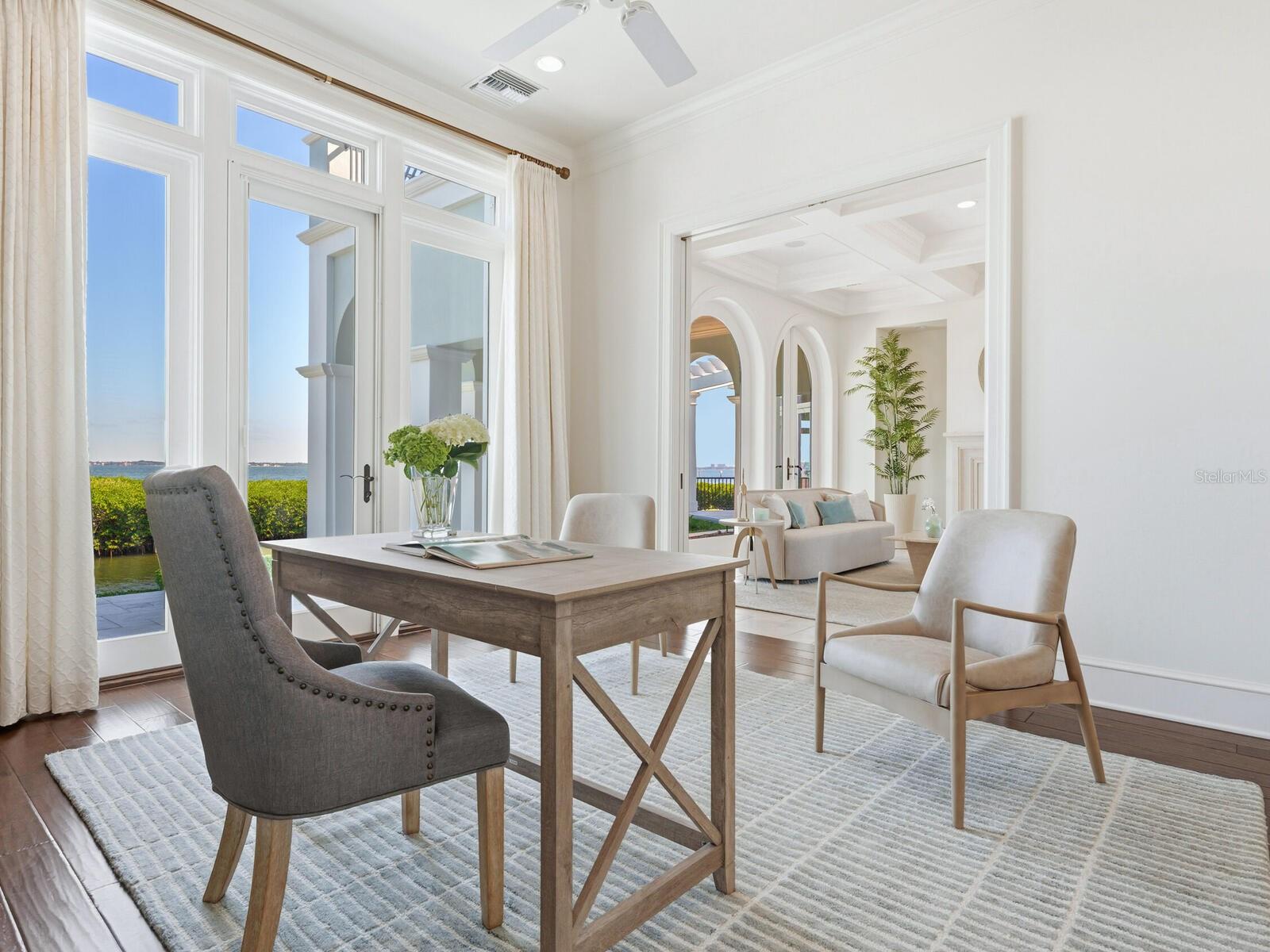 Image 31 of 87 For 560 Harbor Point Road