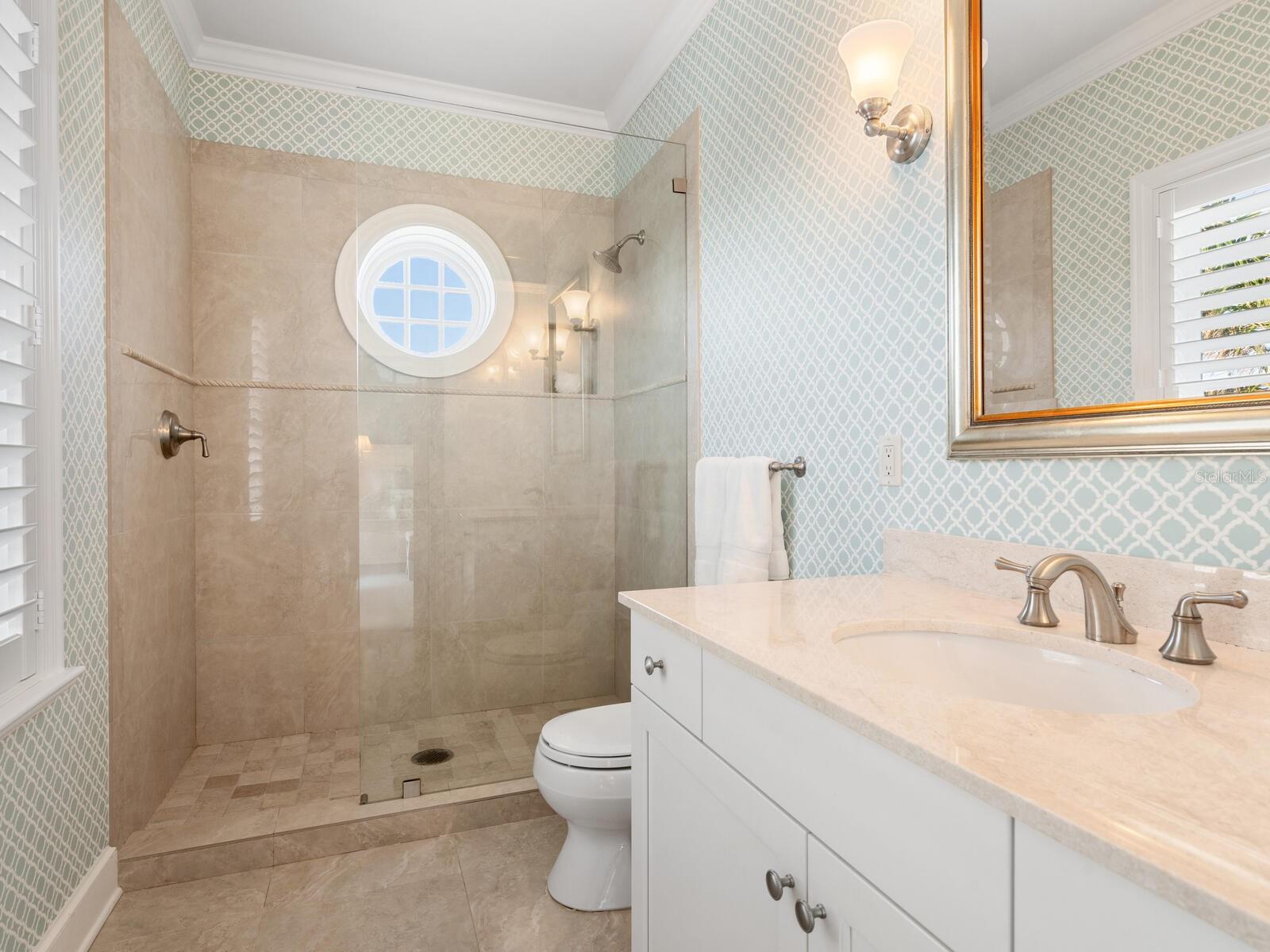 Image 47 of 87 For 560 Harbor Point Road