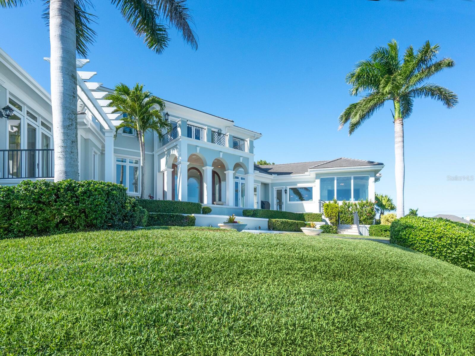 Image 55 of 87 For 560 Harbor Point Road