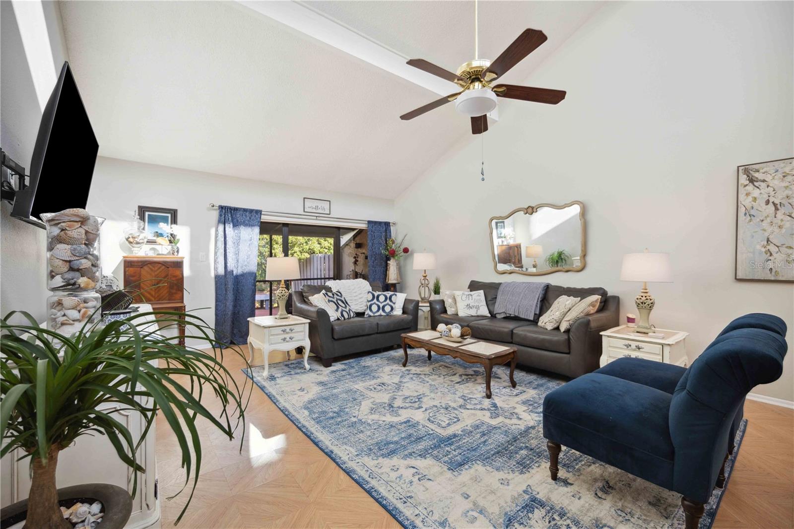 Image 16 of 53 For 2584 Arboretum Circle 20