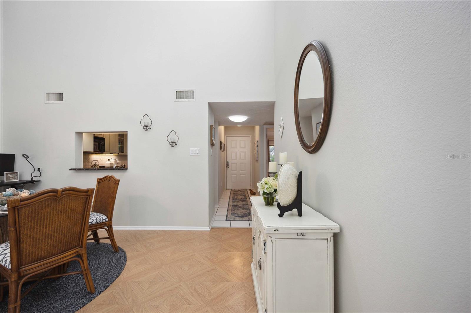 Image 21 of 53 For 2584 Arboretum Circle 20