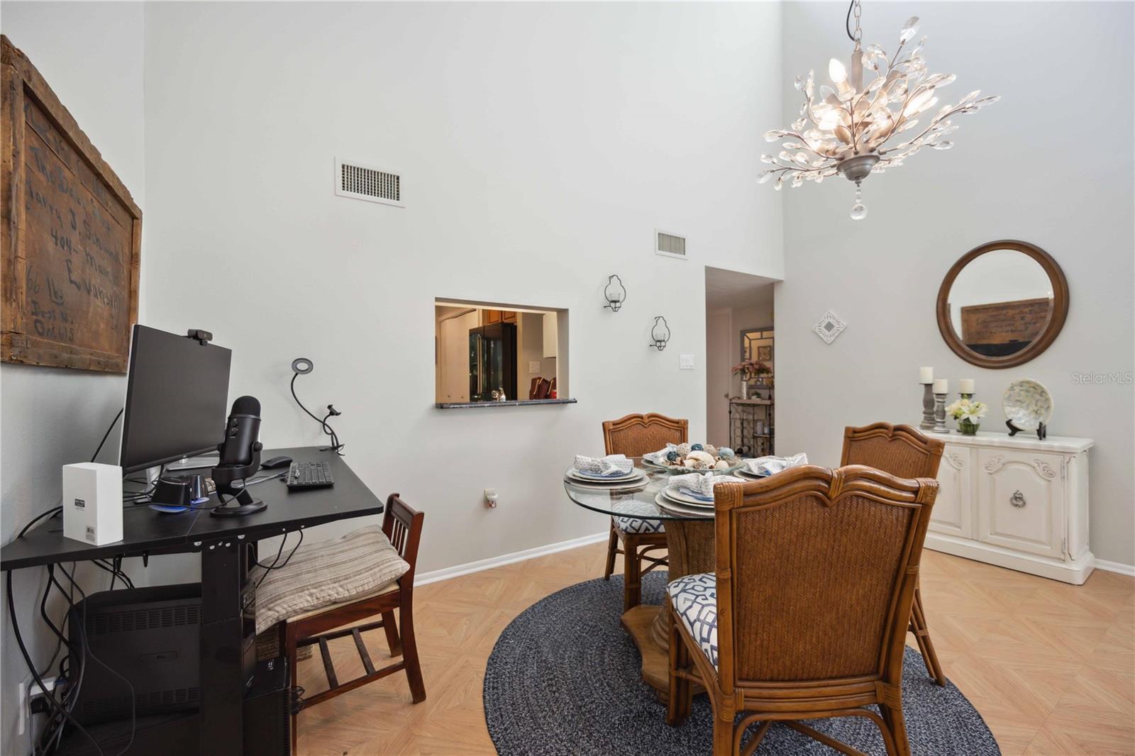 Image 24 of 53 For 2584 Arboretum Circle 20