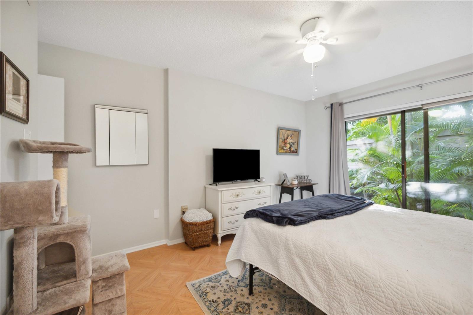 Image 31 of 53 For 2584 Arboretum Circle 20