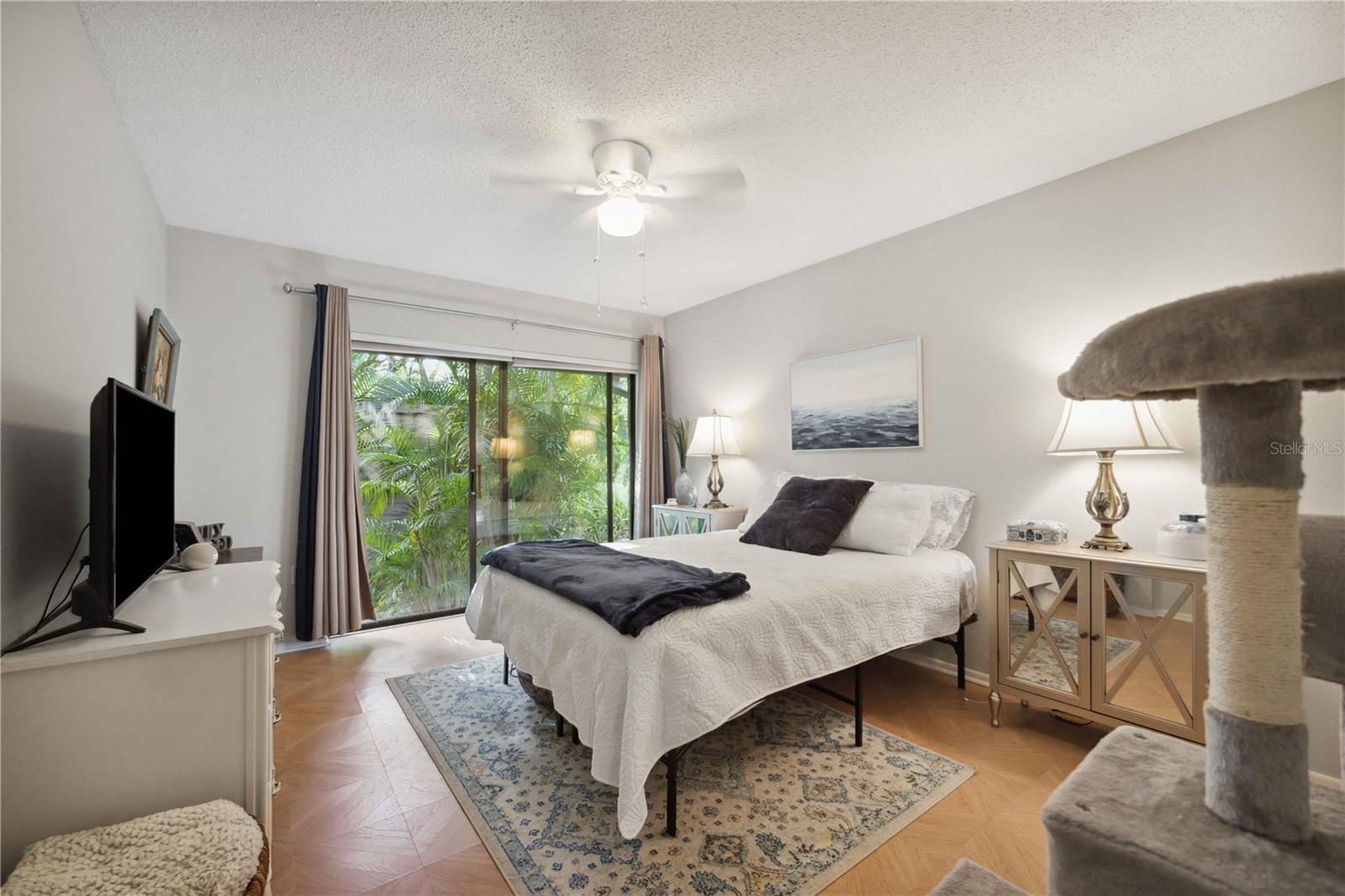 Image 32 of 53 For 2584 Arboretum Circle 20