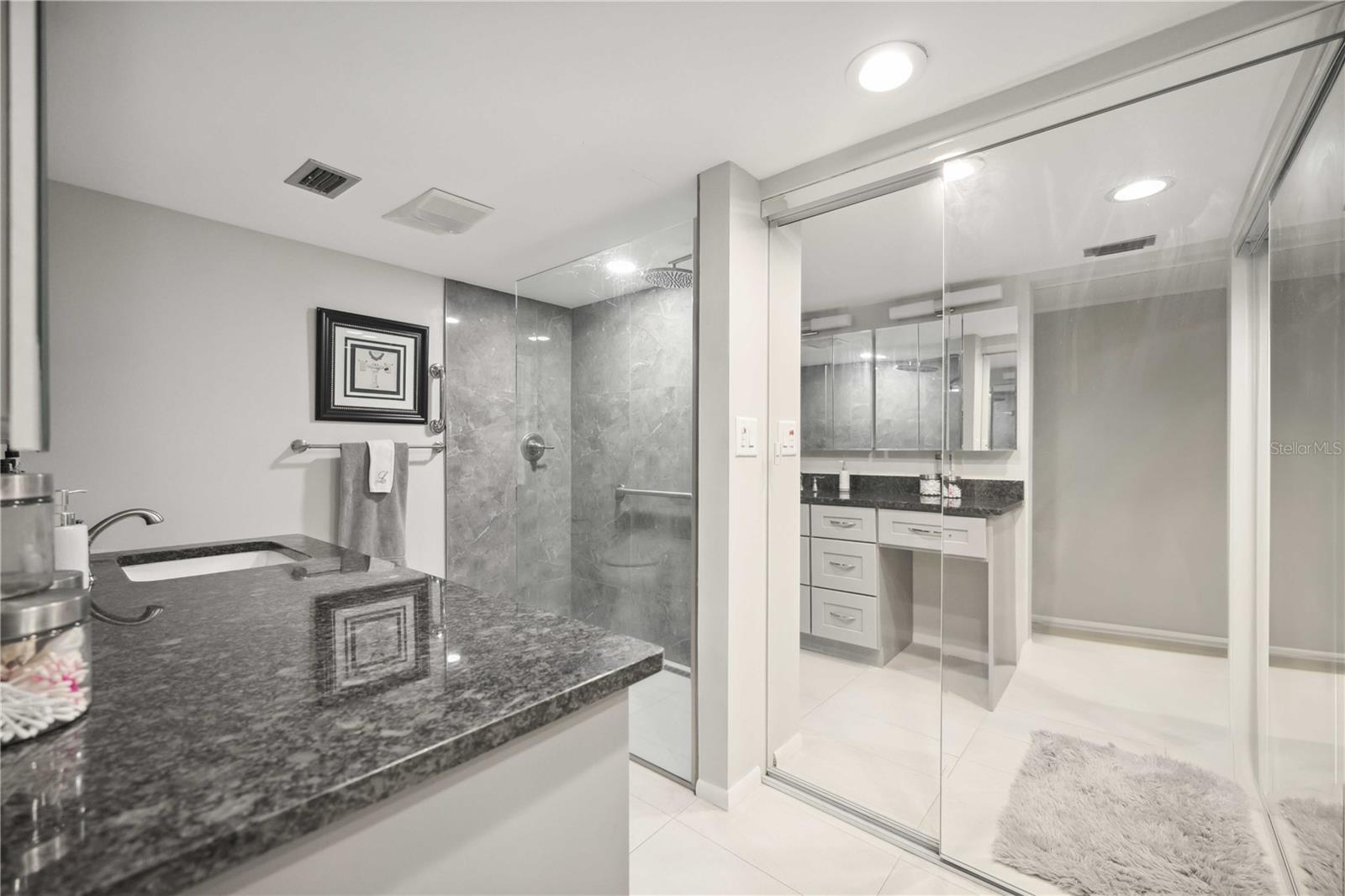 Image 36 of 53 For 2584 Arboretum Circle 20