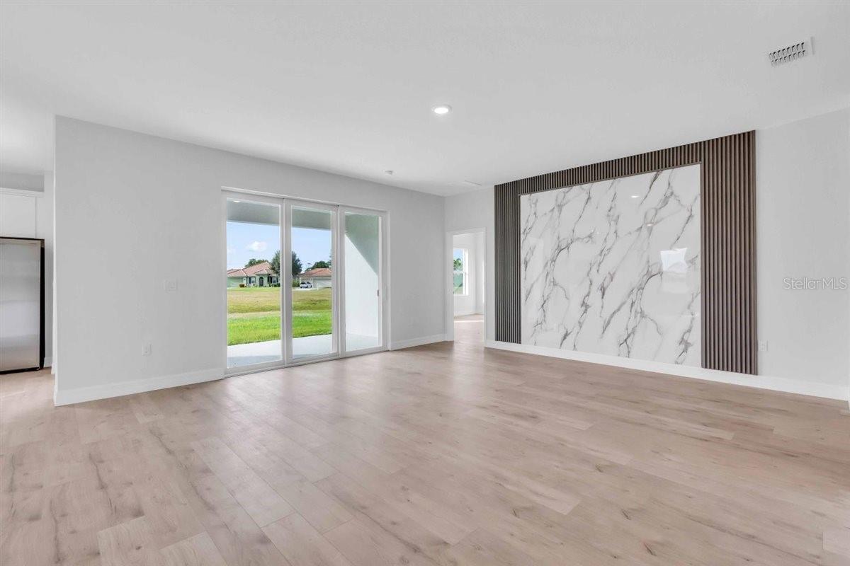 Image 11 of 44 For 17211 Nile Court