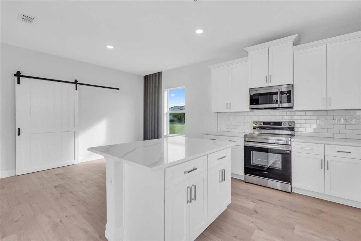 Image 17 of 44 For 17211 Nile Court