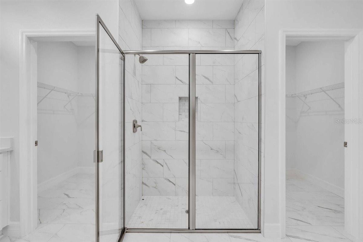 Image 22 of 44 For 17211 Nile Court