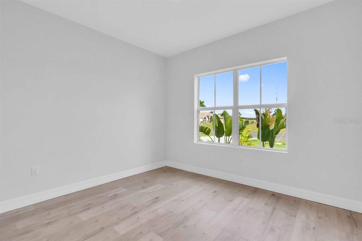 Image 26 of 44 For 17211 Nile Court